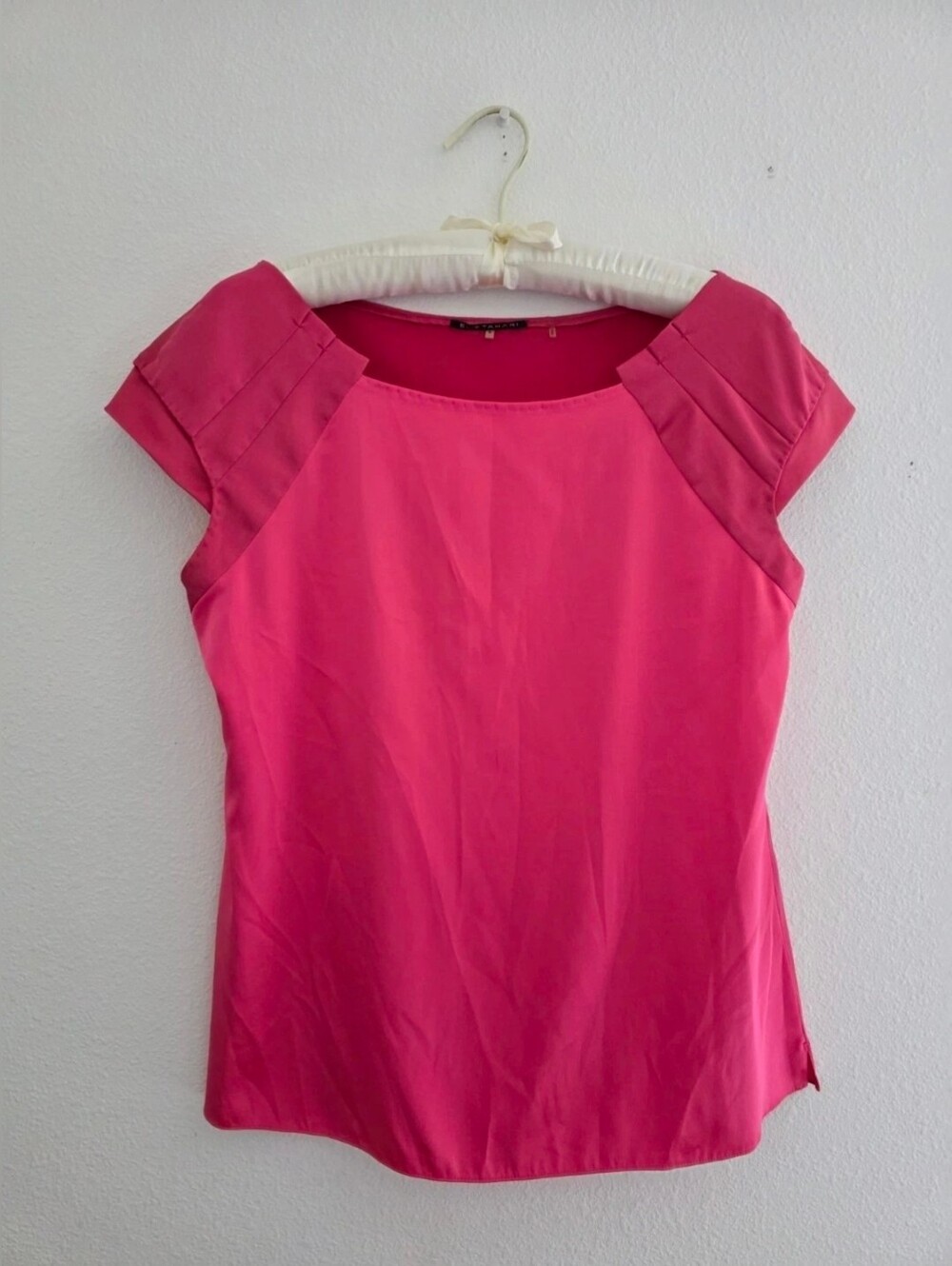 Elie Tahari Top 95% Silk/5% Elastane Sleeveless Blouse In Ruby Red  Sz S